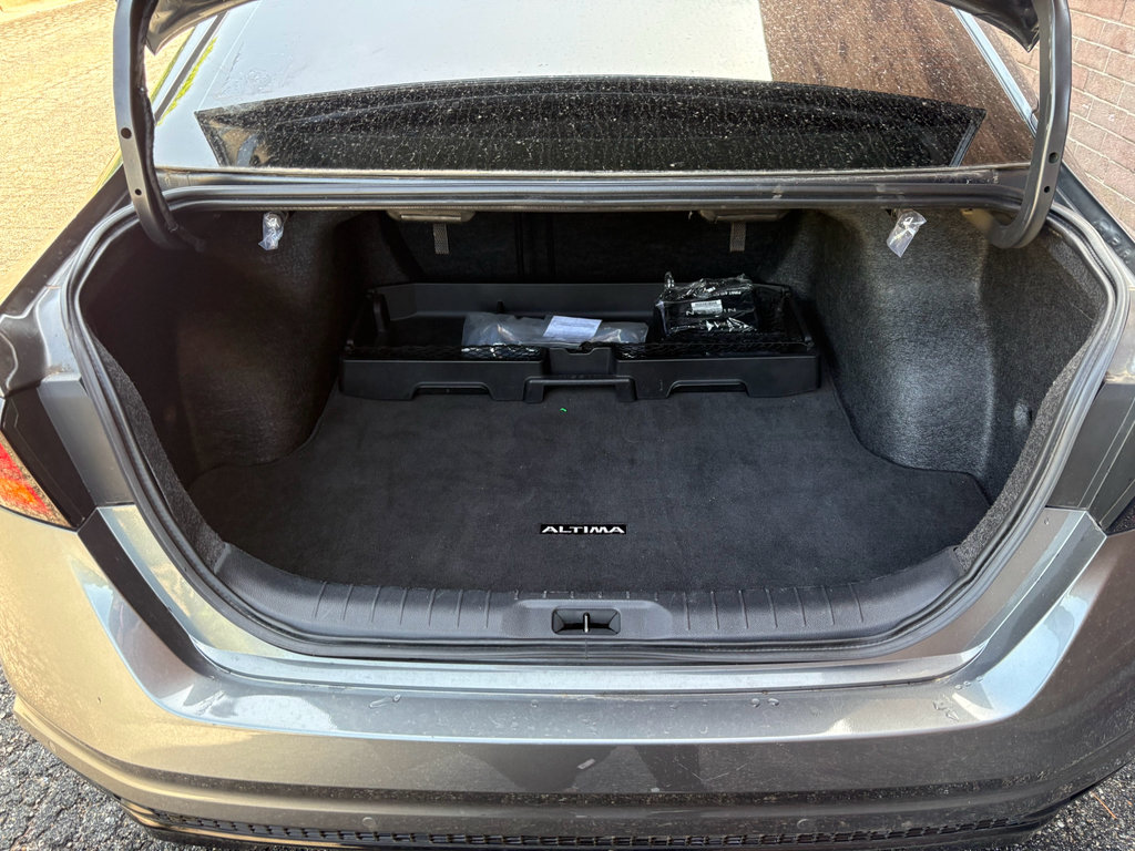 Used 2025 Nissan Altima 2.5 SR AWD/4WD image 20
