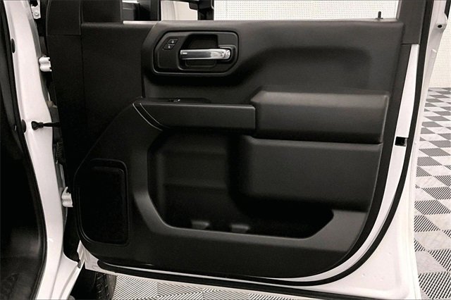 Used 2023 Chevrolet Silverado 2500 Custom image 18