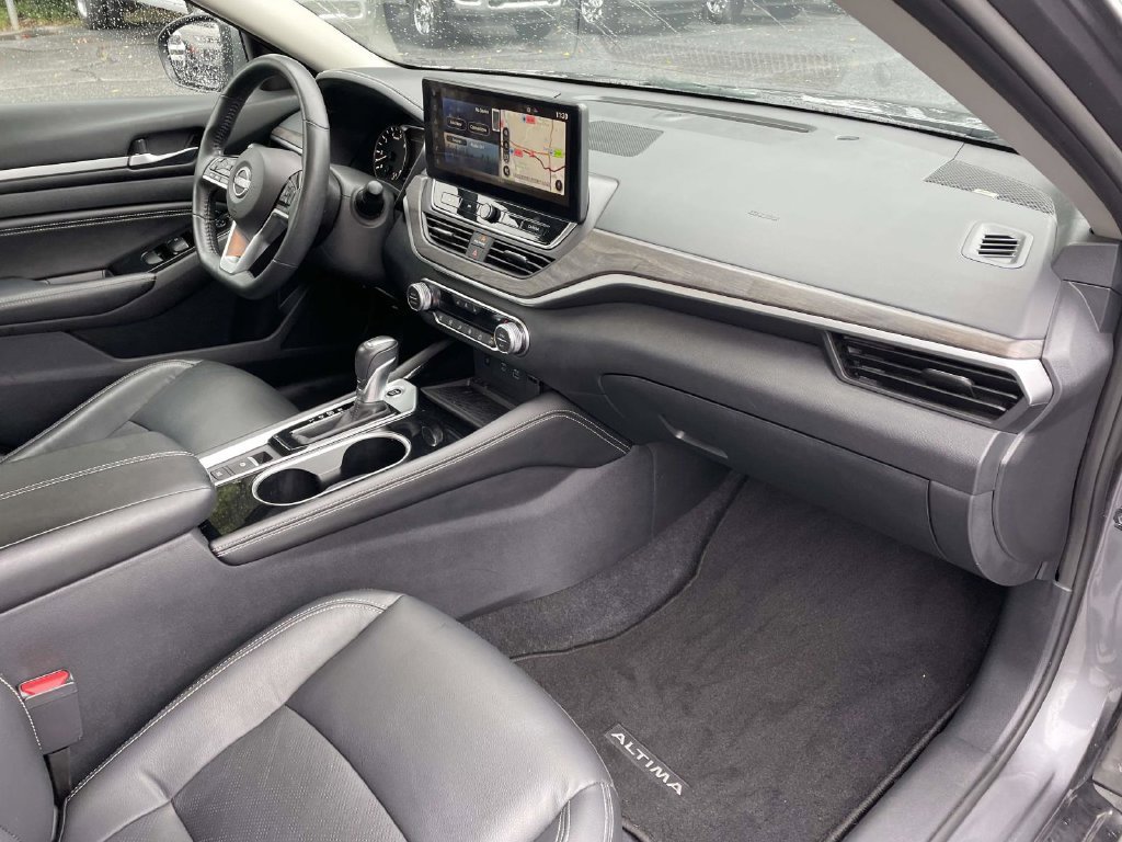Used 2023 Nissan Altima 2.5 SL FWD image 14