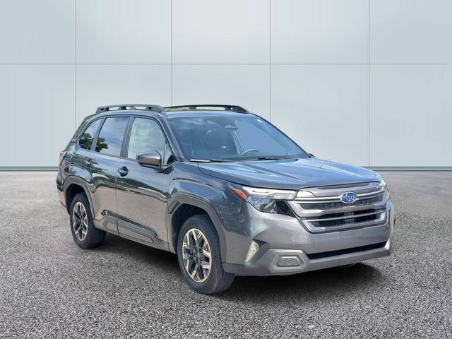 Used 2025 Subaru Forester Premium AWD/4WD image 3