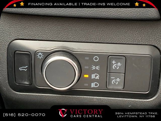 Used 2022 Ford Escape SE w/ SE Sport Appearance Package image 24