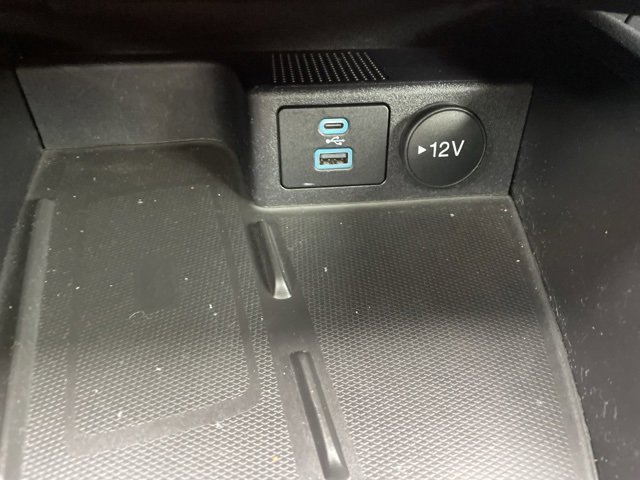 Used 2022 Ford Escape Titanium w/ Titanium Premium Package image 30