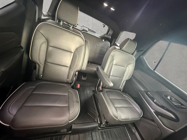 Used 2023 Chevrolet Traverse Premier FWD image 22