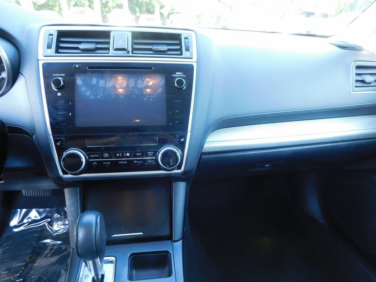 Used 2018 Subaru Outback 2.5i Premium image 7