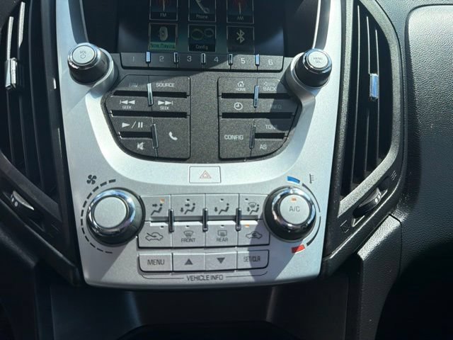 Used 2017 Chevrolet Equinox LT FWD image 19
