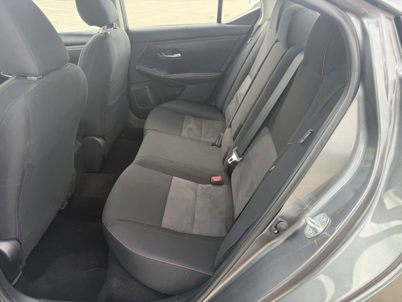 Used 2025 Nissan Sentra SR FWD image 25