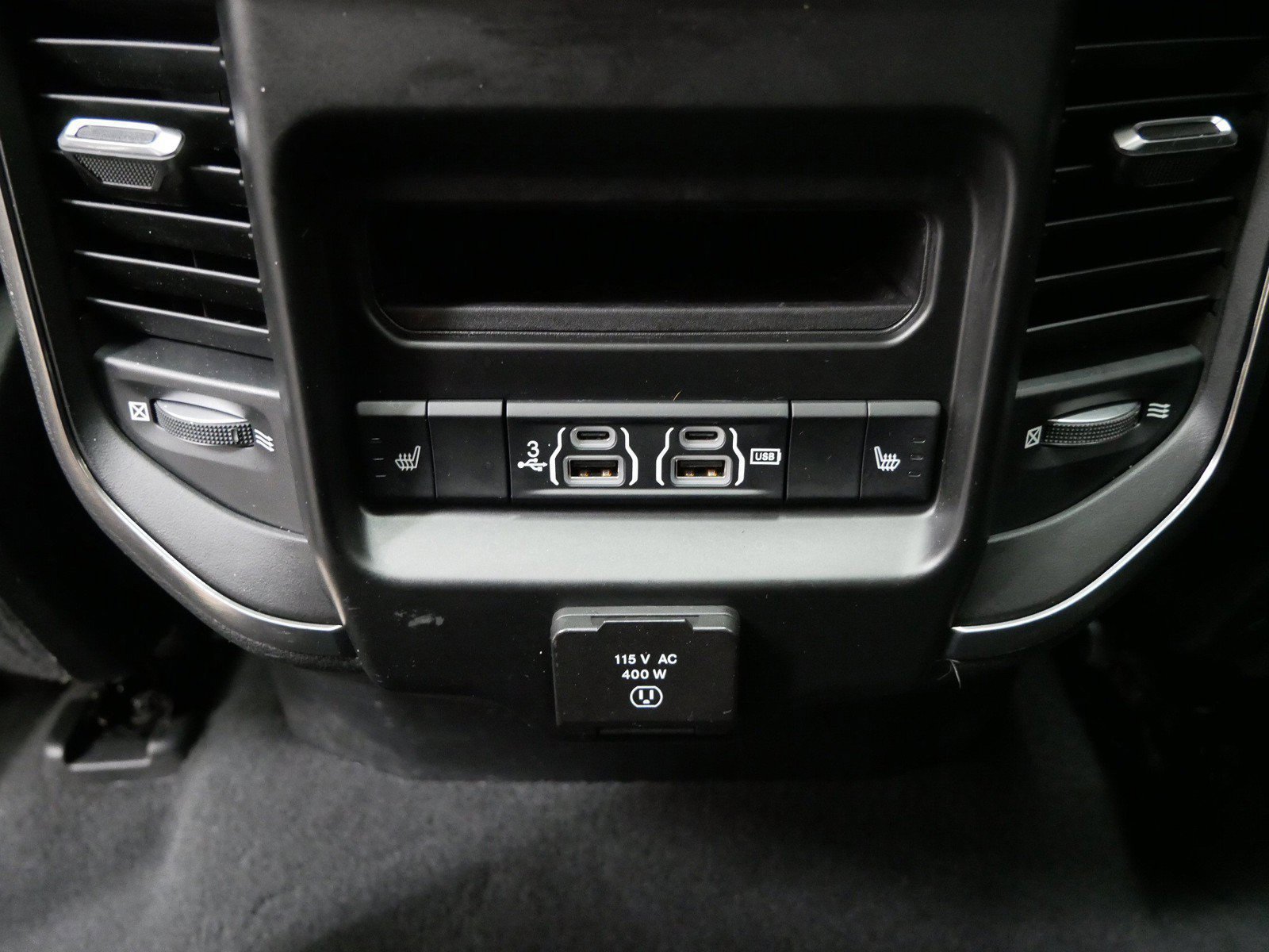 Used 2019 RAM 1500 Limited w/ Body Color Bumper Group AWD/4WD image 11