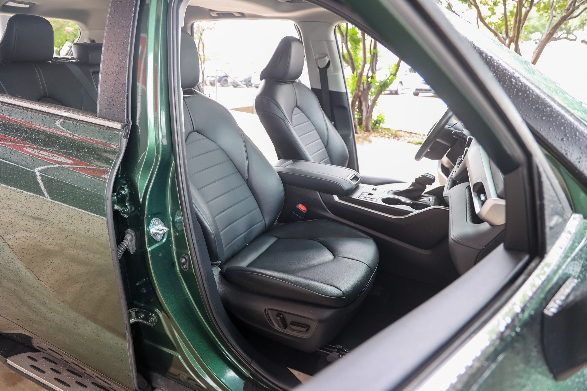 Used 2023 Toyota Highlander XLE FWD image 61