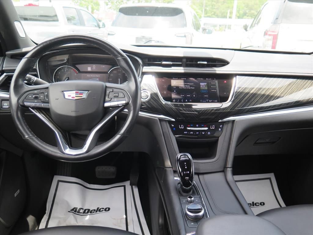 Used 2023 Cadillac XT6 Premium Luxury FWD image 21