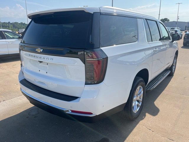 New 2025 Chevrolet Suburban LS image 5