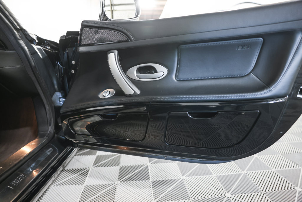 Used 2002 BMW Z8 RWD image 31