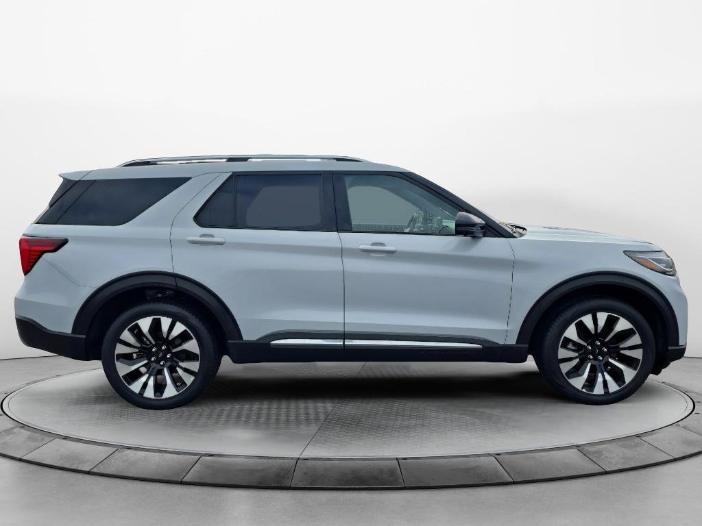 Used 2025 Ford Explorer Platinum w/ LUX Leather Package AWD/4WD image 6