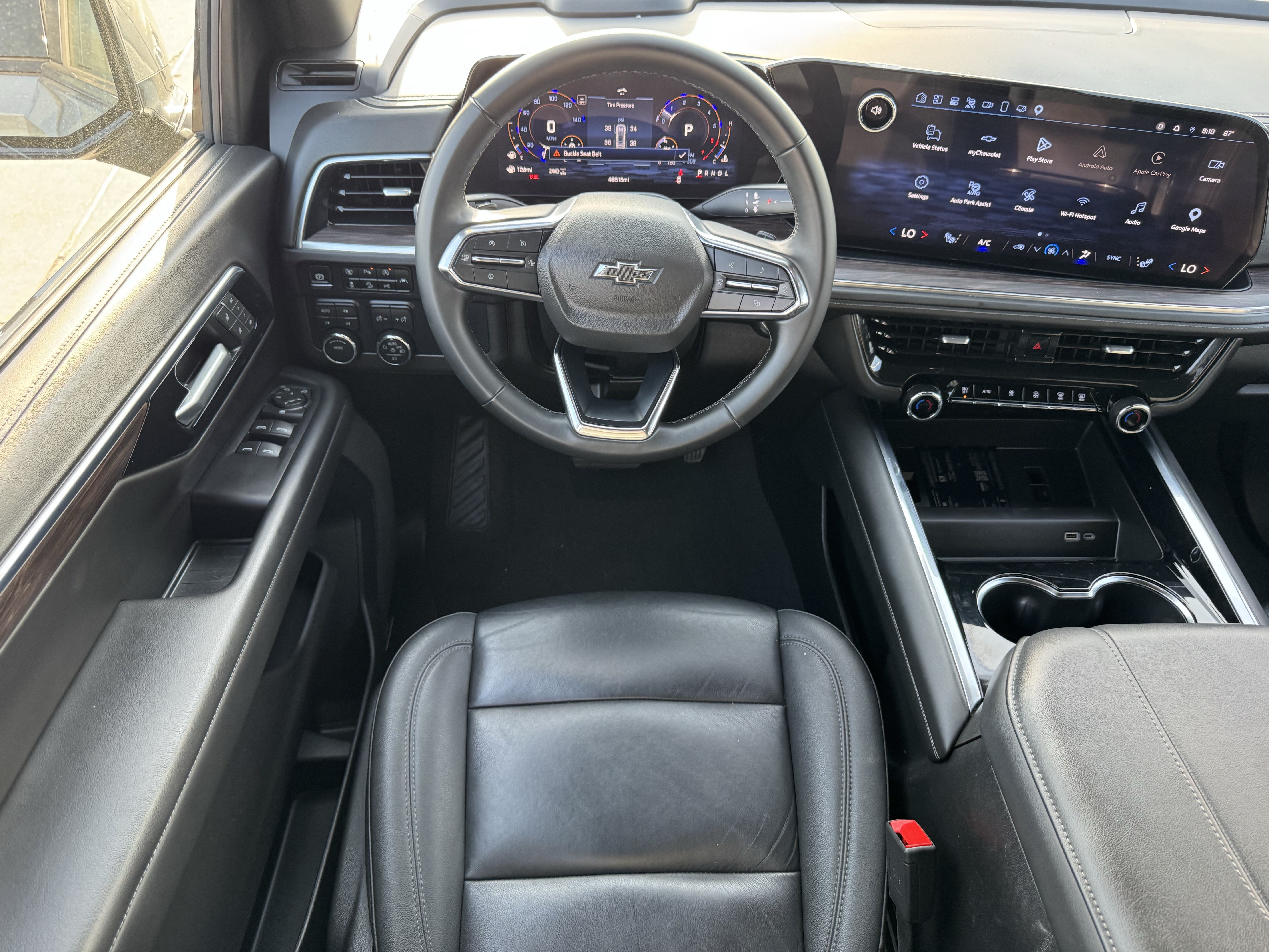 Used 2025 Chevrolet Suburban Z71 AWD/4WD image 11