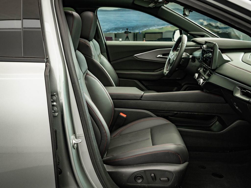 Used 2024 Acura ZDX A-Spec image 24
