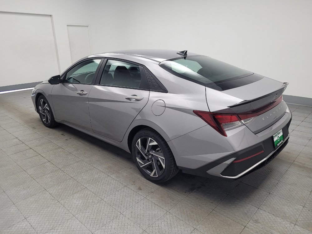 Used 2025 Hyundai Elantra Sport FWD image 5