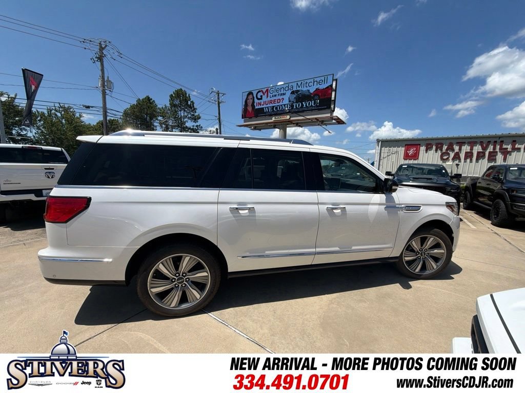 Used 2018 Lincoln Navigator L Reserve w/ Technology Package AWD/4WD image 11