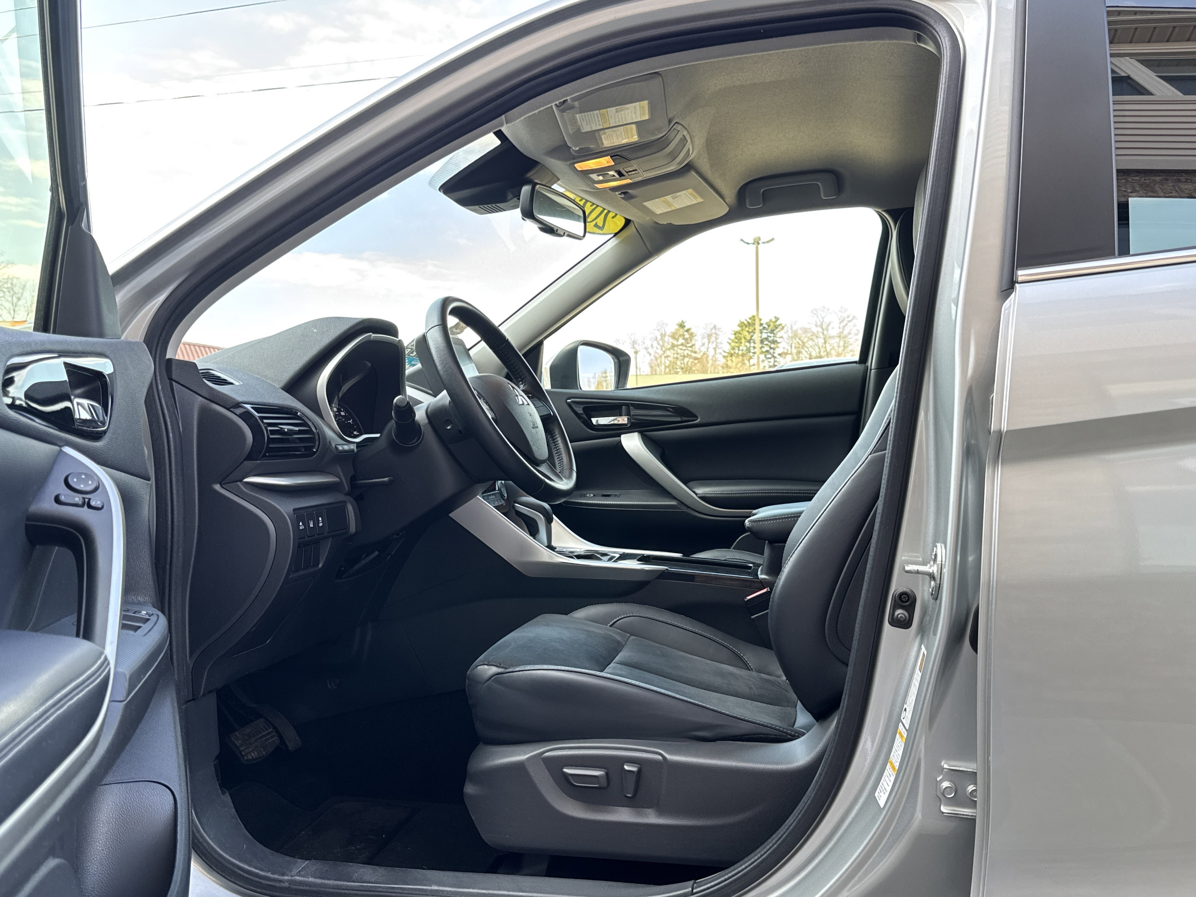 Used 2022 Mitsubishi Eclipse Cross SE AWD/4WD image 9