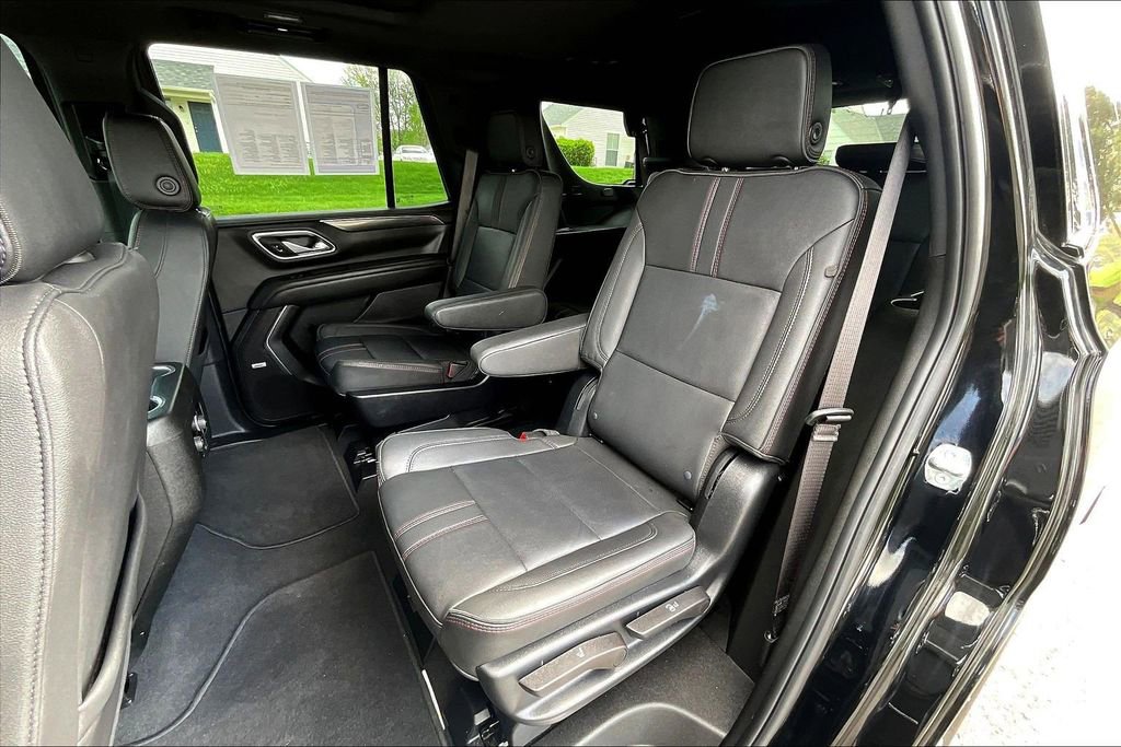 Used 2024 Chevrolet Tahoe RST w/ Luxury Package AWD/4WD image 21