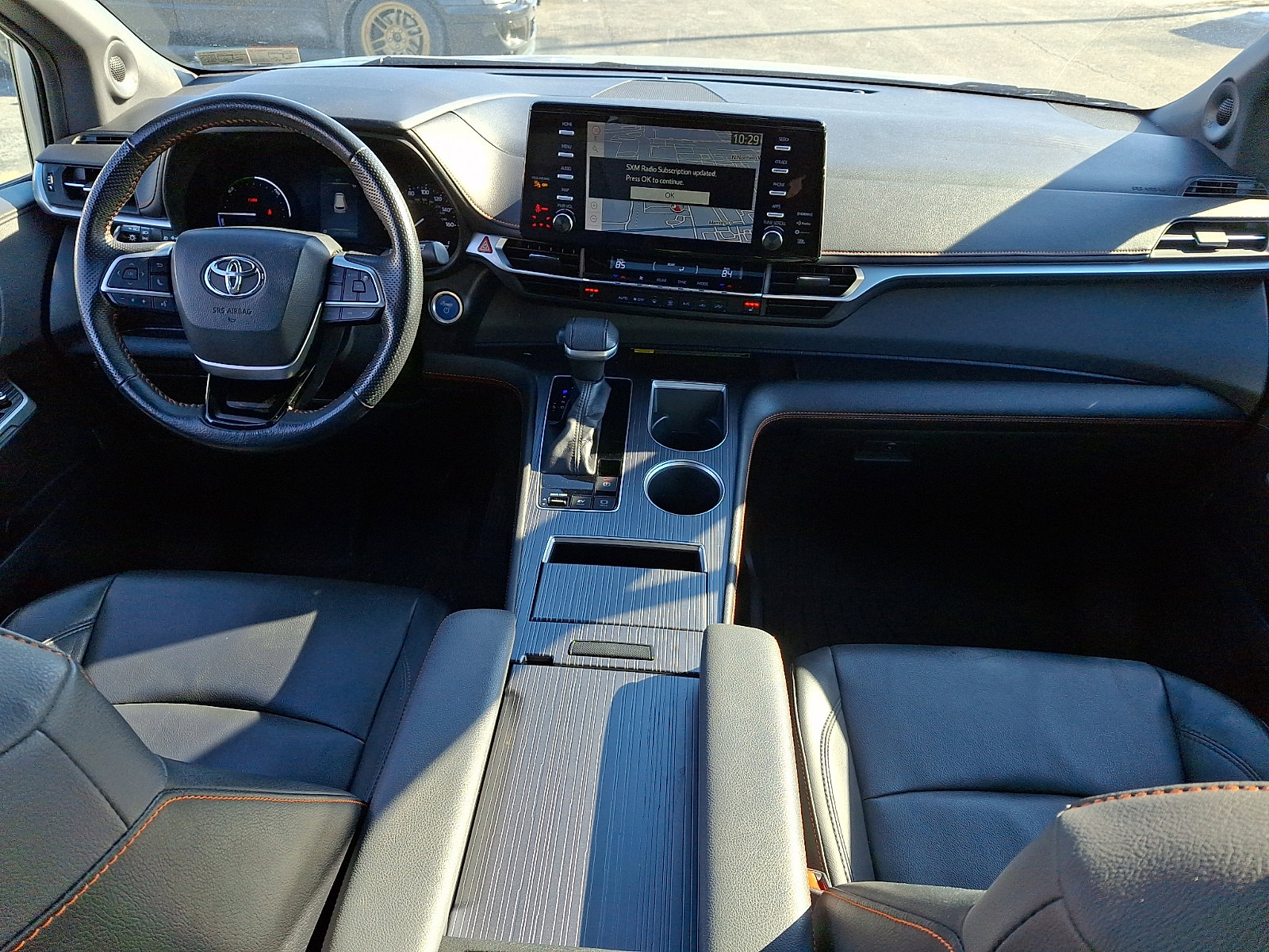 Used 2022 Toyota Sienna XSE w/ XSE Plus Package image 15