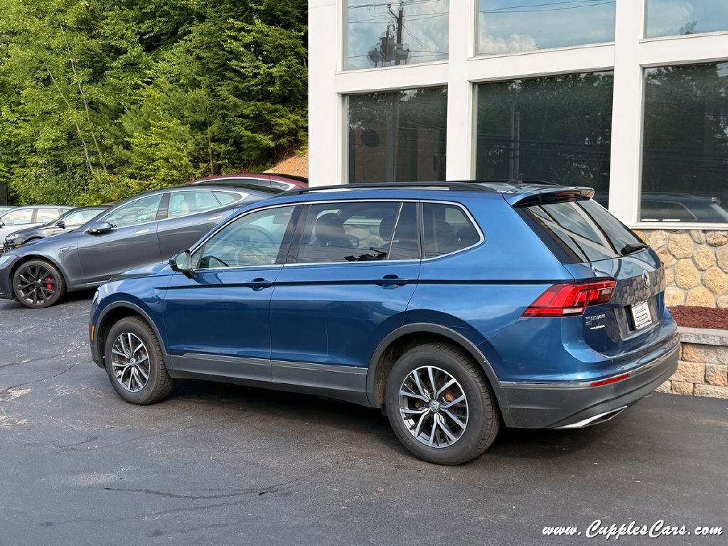 Used 2020 Volkswagen Tiguan SE w/ Panoramic Sunroof Package AWD/4WD image 12