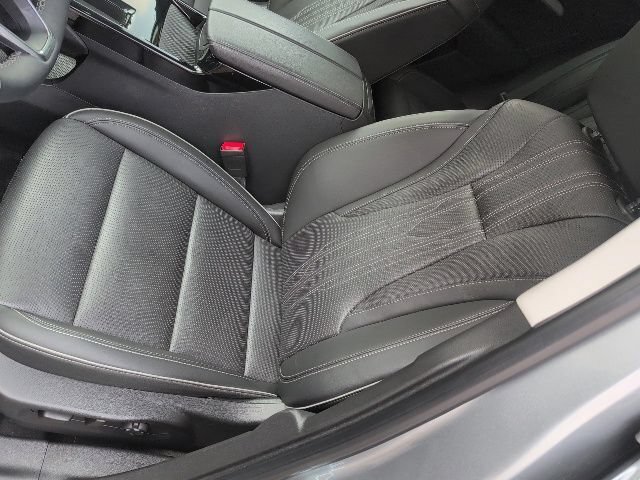 Used 2025 Buick Envision Avenir AWD/4WD image 20