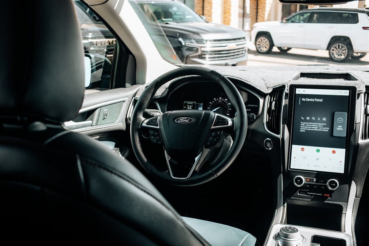 Used 2022 Ford Edge SEL w/ Sport Appearance Package AWD/4WD image 23