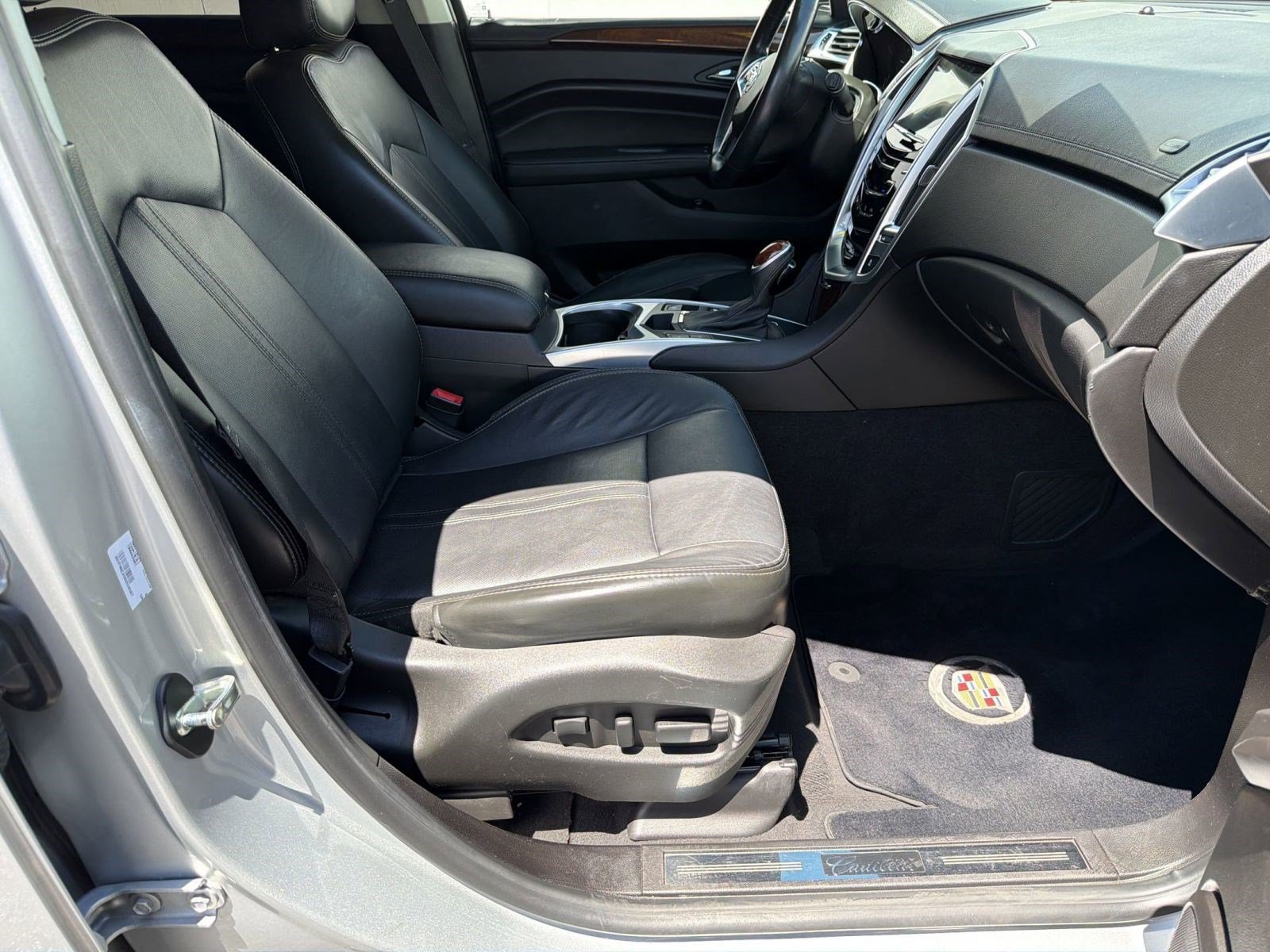 Used 2016 Cadillac SRX Luxury FWD image 29