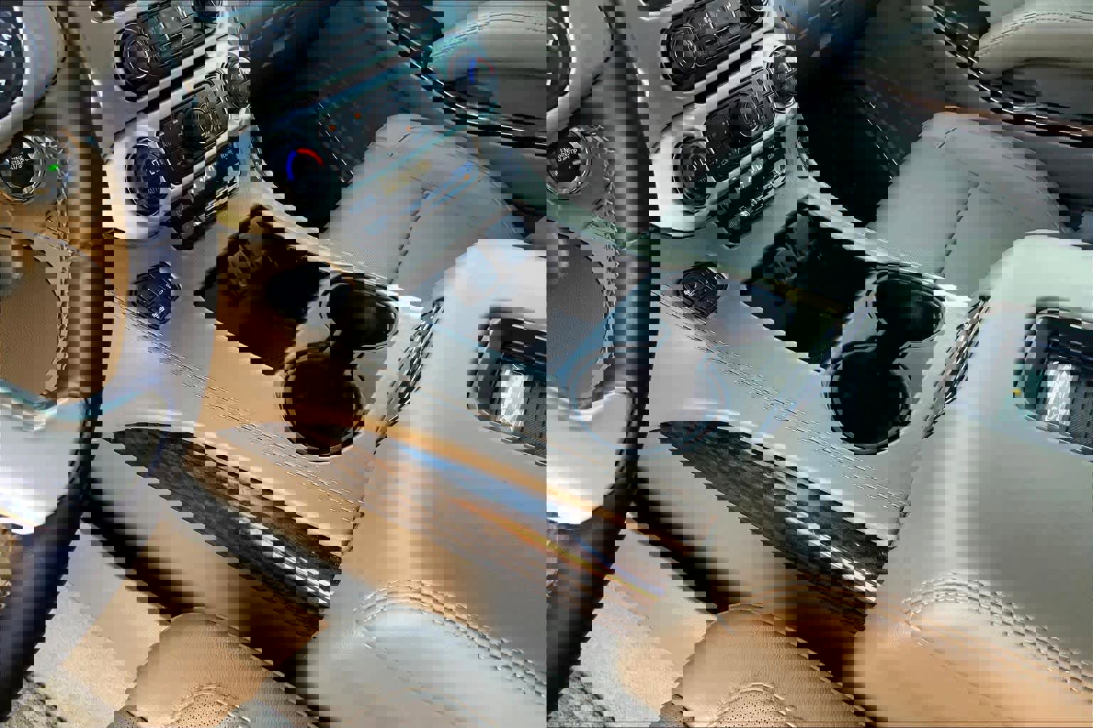 Used 2015 GMC Yukon SLT w/ HD Trailering Package image 16