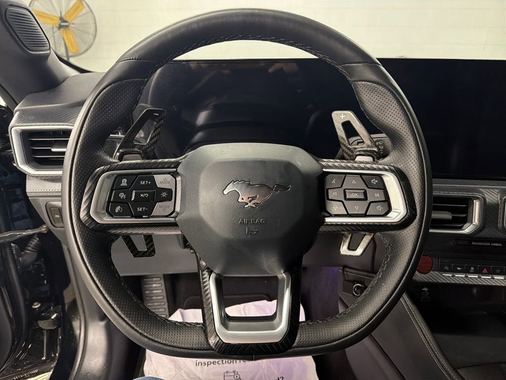 Used 2025 Ford Mustang GT Premium image 18