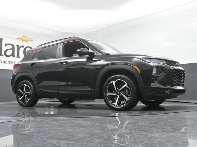 Used 2023 Chevrolet TrailBlazer RS w/ Convenience Package AWD/4WD image 2