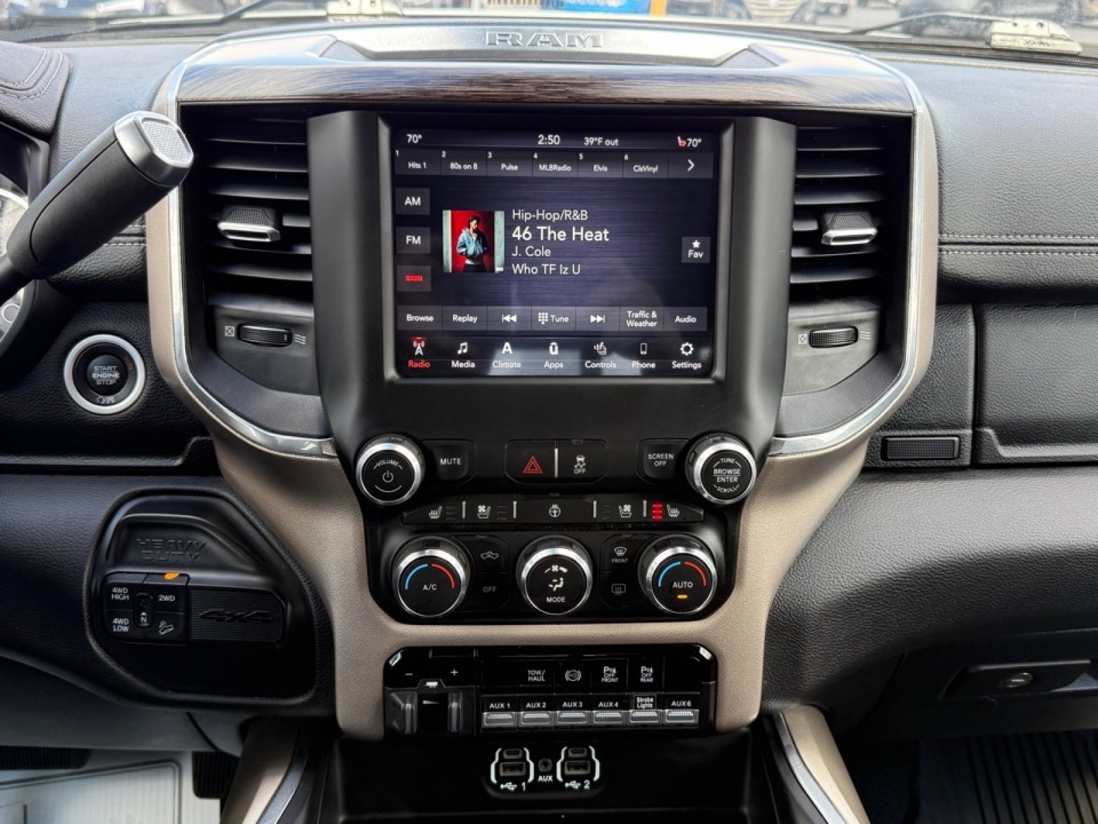 Used 2021 RAM 2500 Laramie AWD/4WD image 12