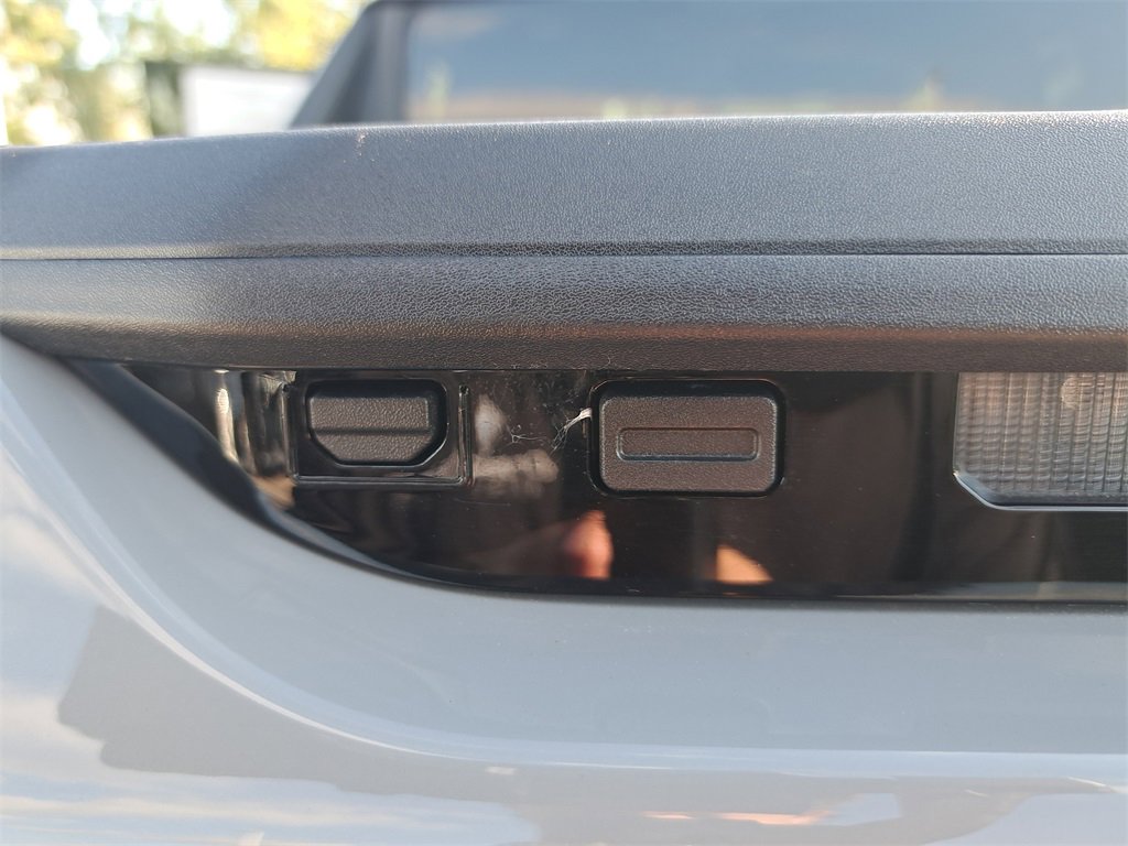 New 2025 GMC Hummer EV 3X image 12