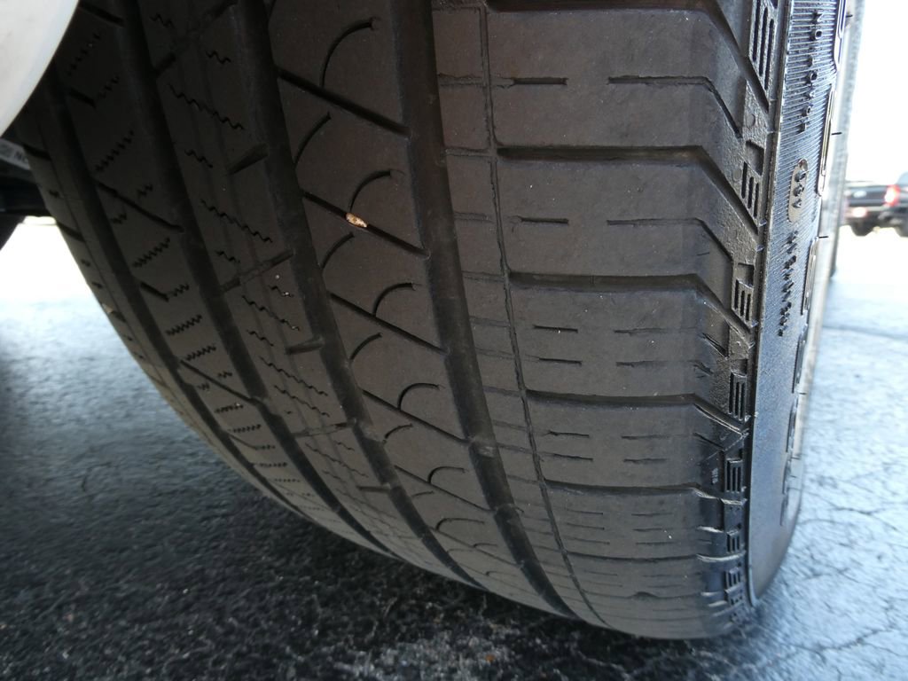 Used 2022 BMW X7 xDrive40i w/ Premium Package image 11