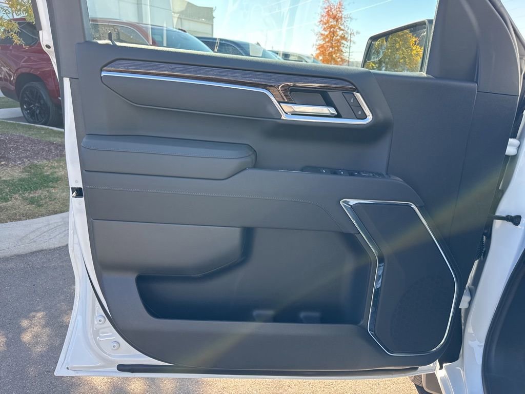 New 2026 GMC Sierra 1500 Elevation image 11