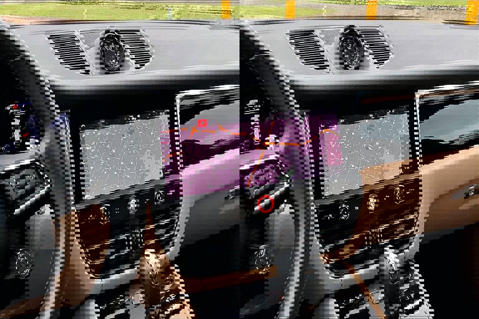 Used 2022 Porsche Macan image 6