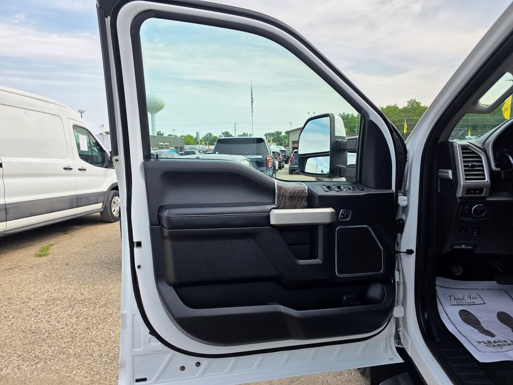 Used 2017 Ford F350 Lariat w/ Lariat Ultimate Package AWD/4WD image 15