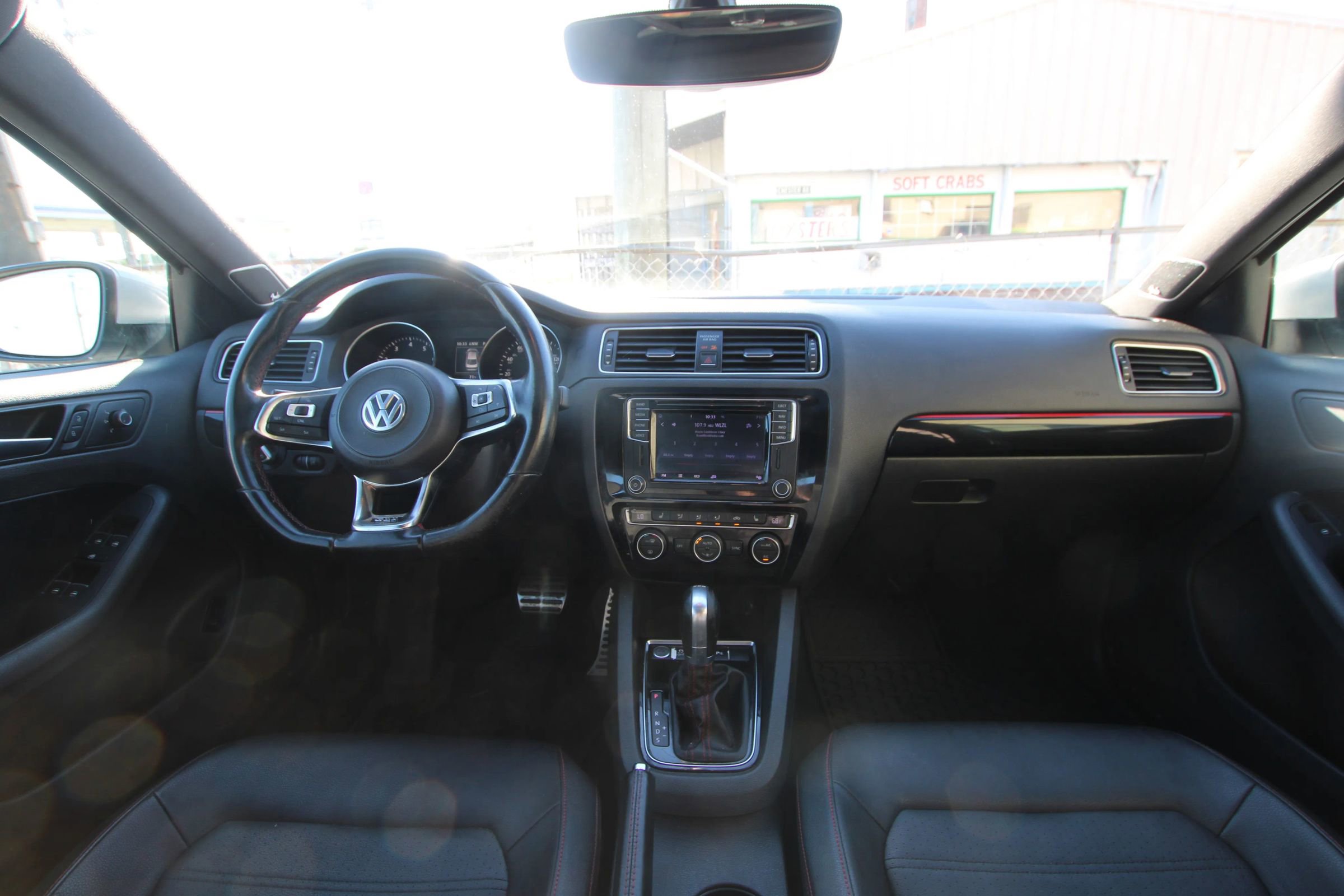 Used 2017 Volkswagen Jetta GLI FWD image 13