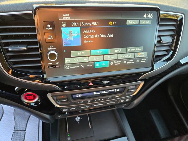 New 2026 Honda Ridgeline Black Edition image 11