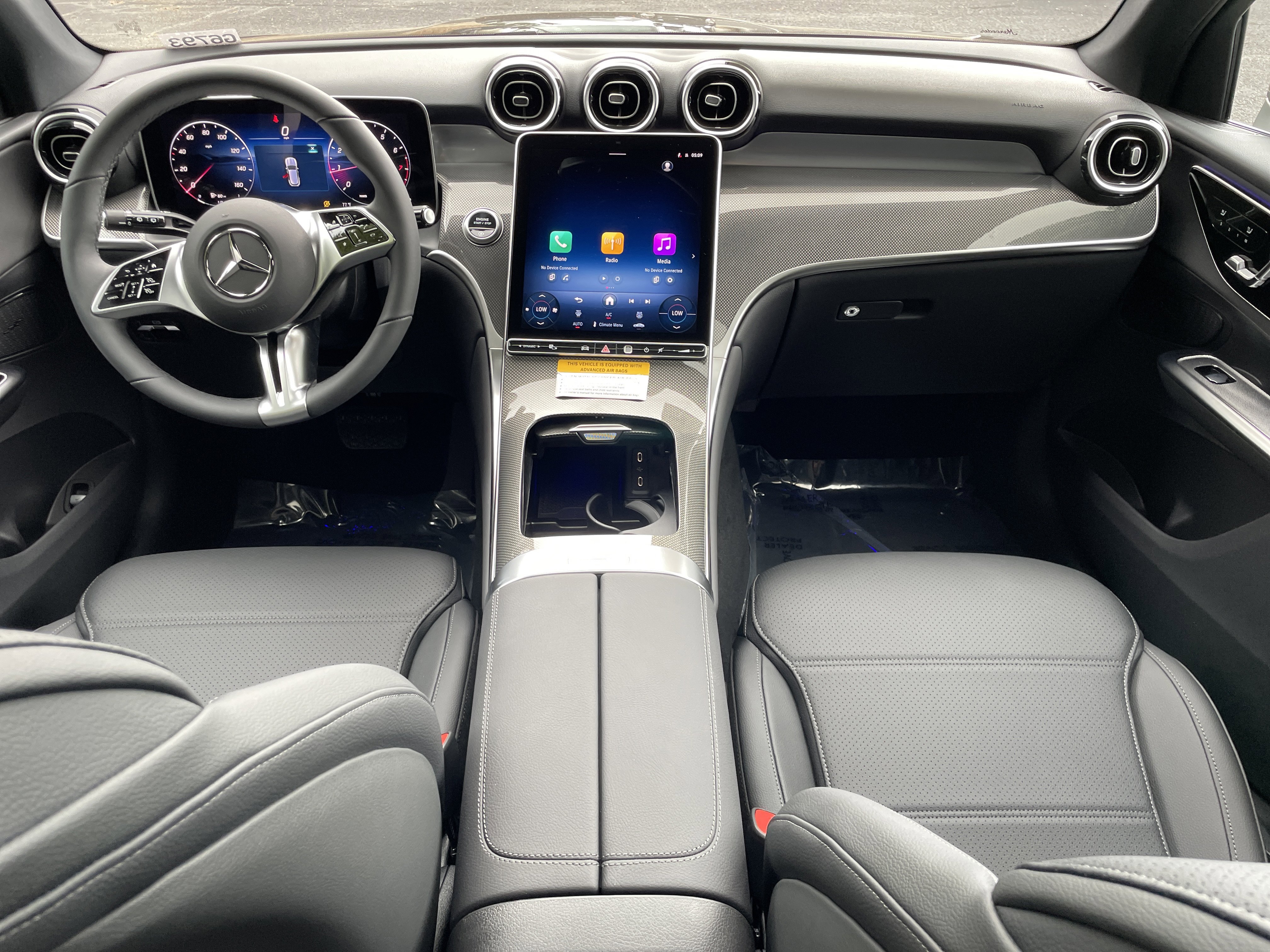 New 2026 Mercedes-Benz GLC 300 image 24