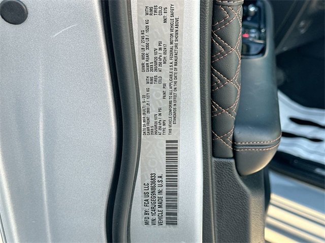 Used 2022 Jeep Grand Cherokee Summit w/ Adv Protech Group IV image 32