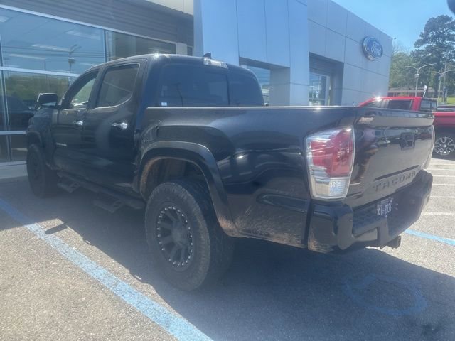 Used 2017 Toyota Tacoma Limited w/ Tow Package image 6