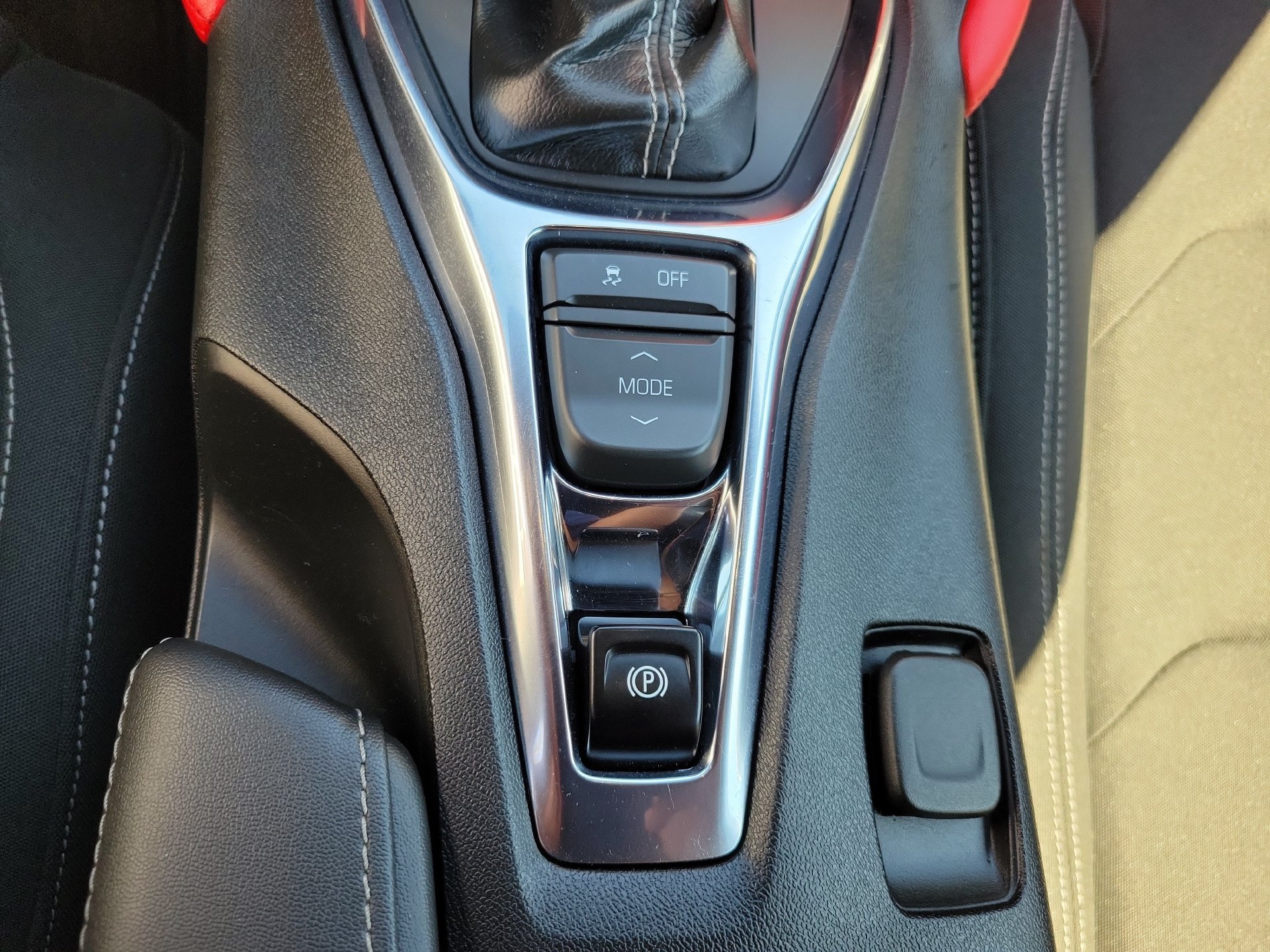 Used 2022 Chevrolet Camaro LT w/ Redline Edition RWD image 30