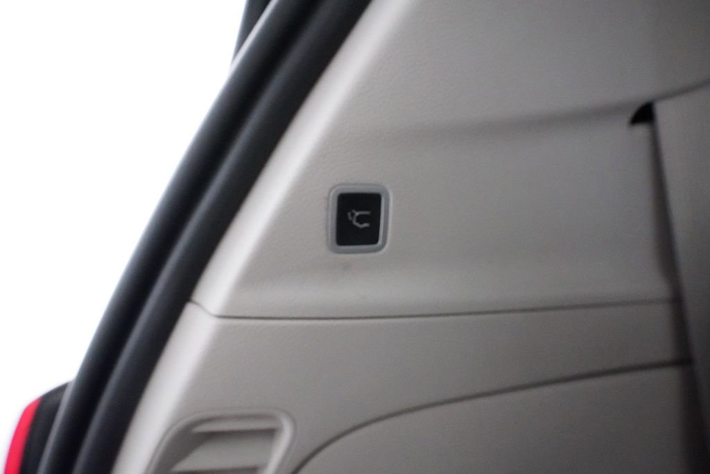 Used 2018 Chrysler Pacifica Touring-L image 15