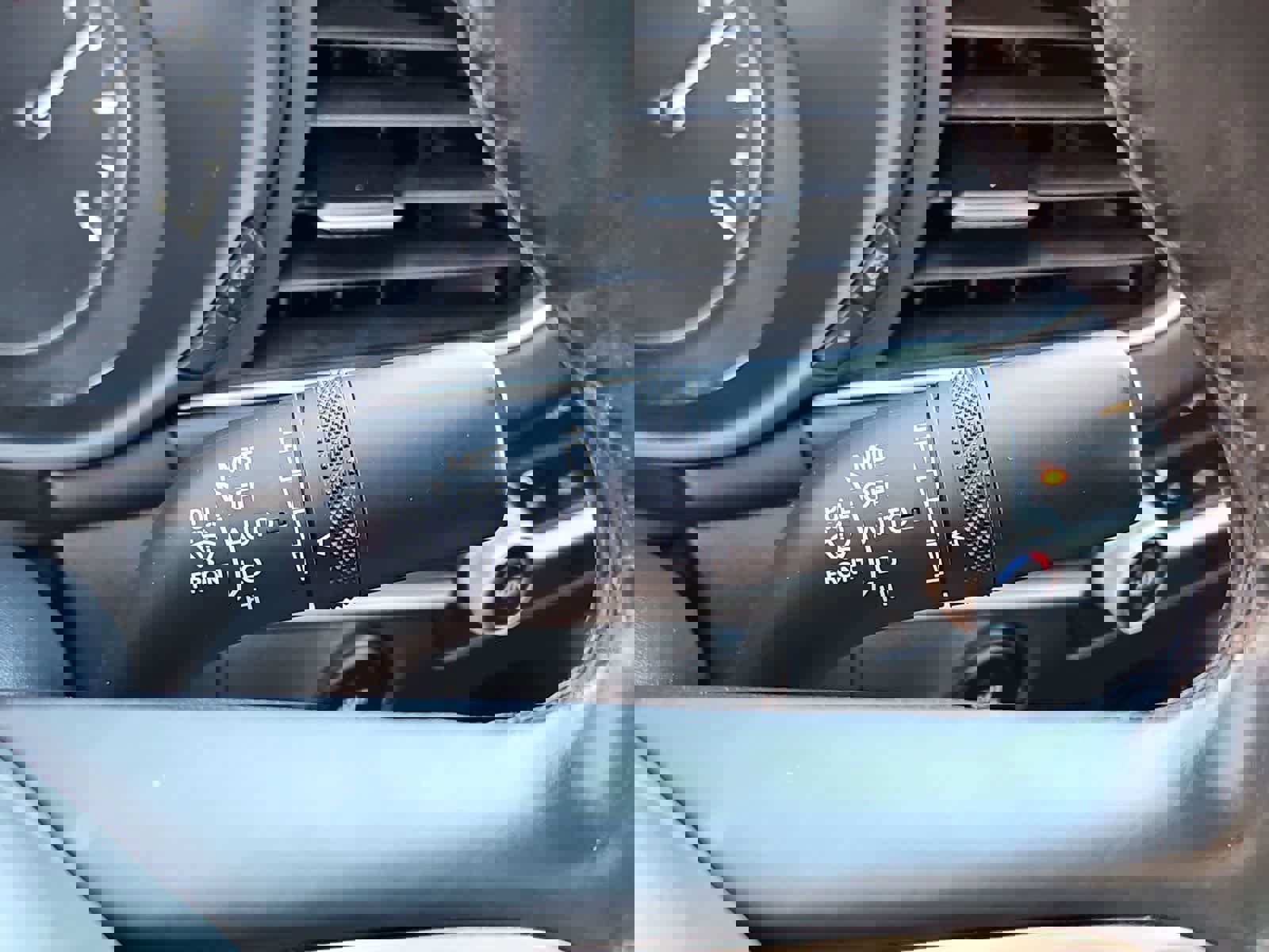 Used 2024 MAZDA MAZDA3 s image 25