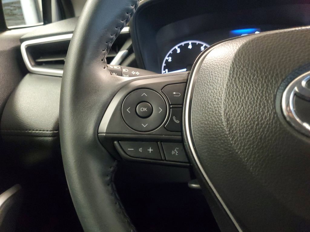Used 2024 Toyota Corolla Cross LE image 20