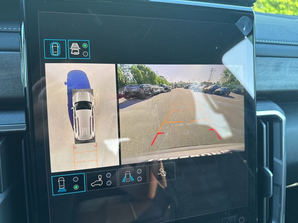 New 2026 GMC Acadia Denali Ultimate w/ LPO, Floor Liner Package AWD/4WD image 21