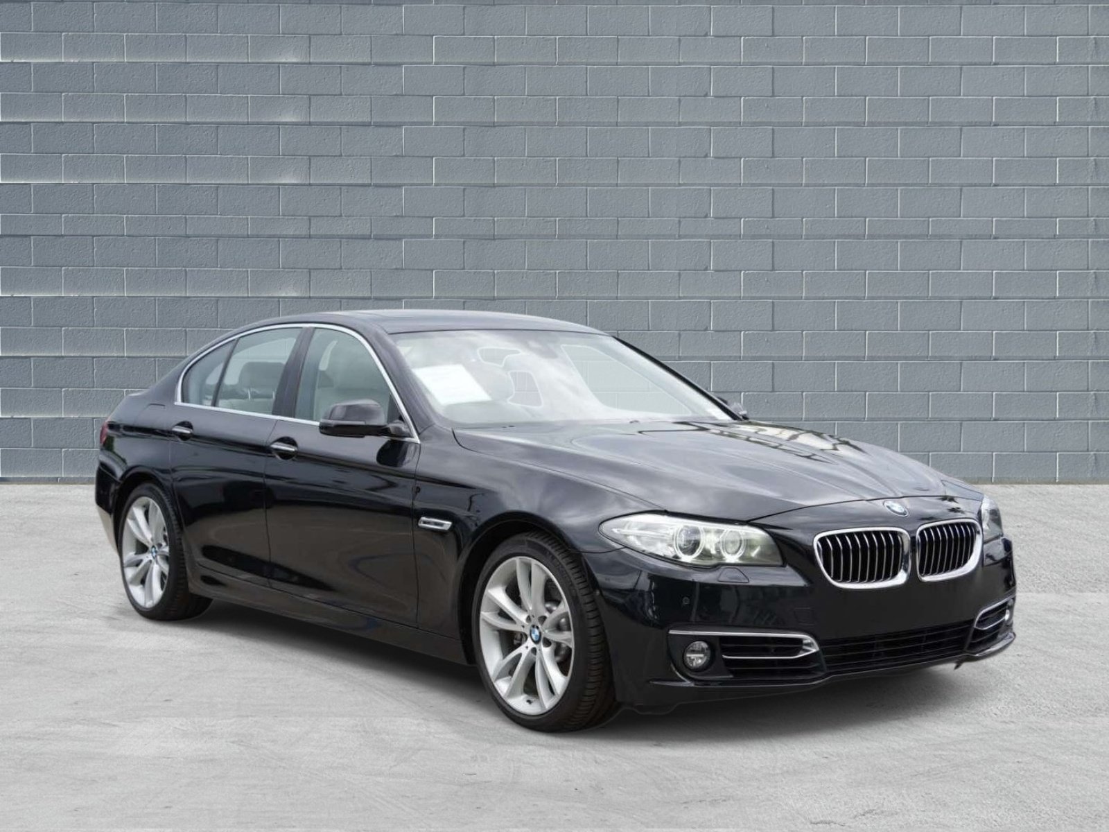 Used 2014 BMW 535d xDrive AWD/4WD image 1