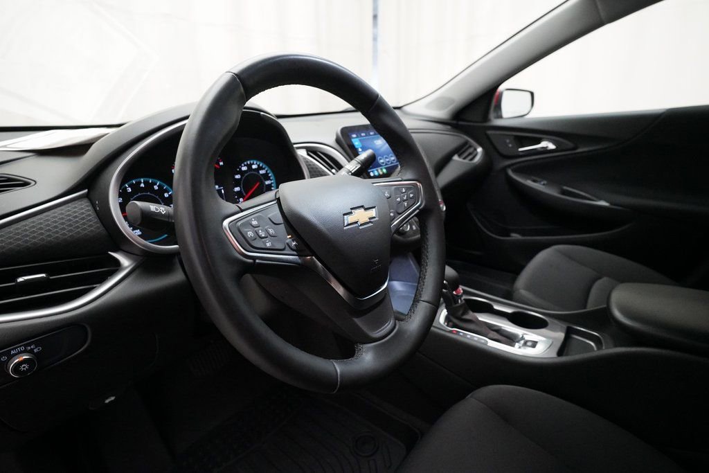 Used 2024 Chevrolet Malibu RS image 7