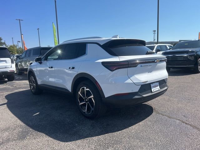 New 2026 Chevrolet Equinox EV LT image 5