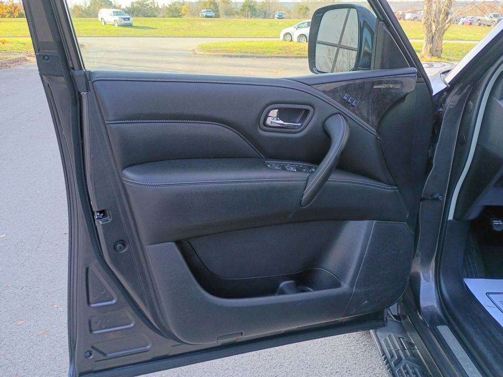Used 2024 INFINITI QX80 Luxe image 14